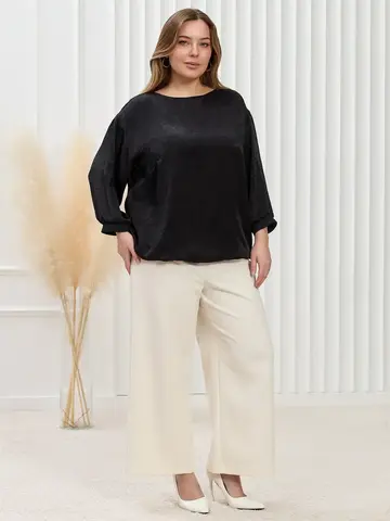 Фотосъёмка «пальто и блузки» с моделью Дарья | Plus Size — кадр 16