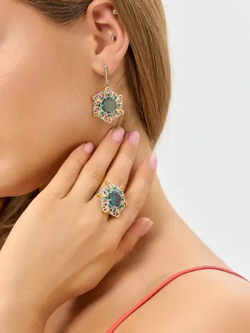 Серьги-подвески с голубым камнем в ажурной оправе — кадр 26 из 28