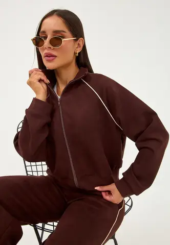 Спортивный костюм с кантом шоколадный (олимпийка и широкие брюки) — кадр 25 из 25