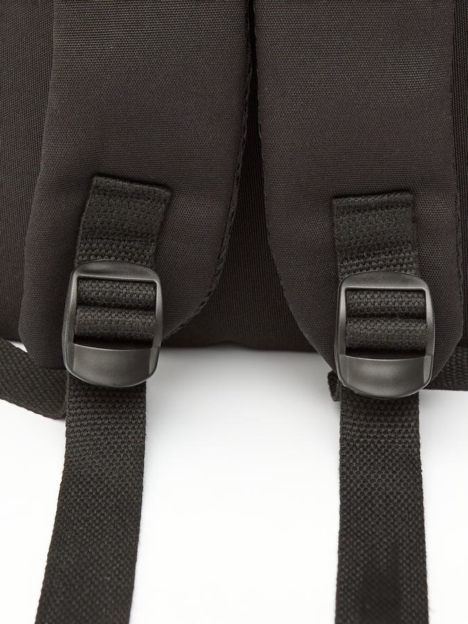 Рюкзаки на белом фоне — съёмка MPPHOTO